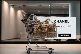 chanel官网可以买包包吗、chanel中国官网可以直接购买包包吗