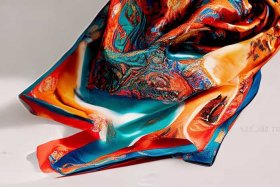 爱马仕官网中国官方旗舰店丝巾，爱马仕官网中国官方旗舰店丝巾多少价格