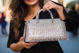 女生包包哪个最好看 - 女生包包哪个最好看的