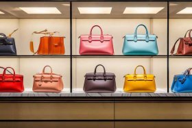 女士包包品牌十大排名价格；女士包包品牌十大排名价格及图片