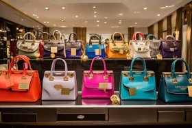 奢侈品包包品牌标志及价格 - 奢侈品包包品牌标志及价格表