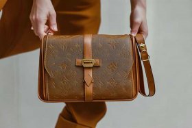 入门lv哪个包值得购买；入门lv哪个包值得购买呢