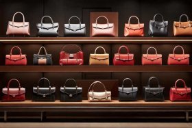 女包一线品牌有哪些，国内女包一线品牌有哪些品牌