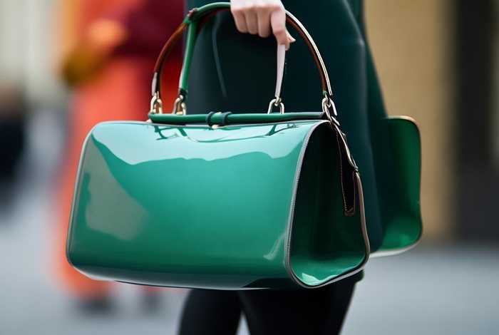 今年最新款包包女士图片（今年最新款包包女士图片及价格）