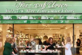 三叶草女包加盟代理（三叶草加盟费）