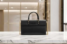 轻奢包包有必要买吗 - 轻奢包包有必要买吗知乎