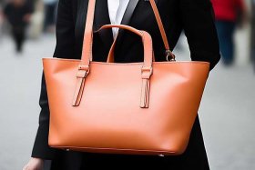 今年最流行的包包40岁人背什么包，今年最流行的包包40岁人背什么包好看