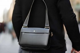 男士单肩包十大品牌平果，男士单肩包品牌十大排名