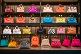 品牌包包排行榜前十名生产厂家（品牌包包排行榜前十名生产厂家有哪些）