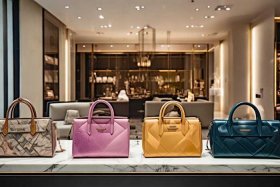 名牌小众包包有哪些；名牌小众包包有哪些品牌