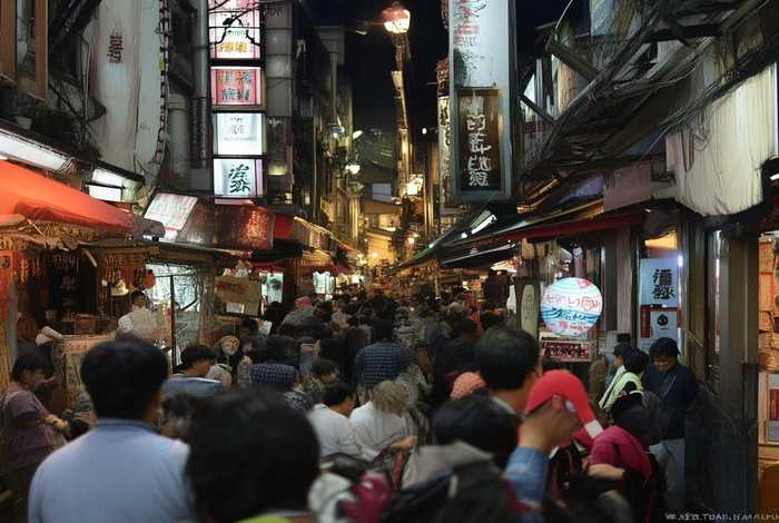 回收普通旧包包乌鲁木齐 乌鲁木齐回收旧衣服的电话