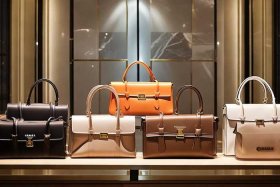 女性大牌包包品牌有哪些（女性大牌包包品牌有哪些图片）