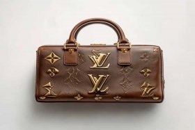 路易威登包包正品价格图片；路易威登女包价格及图片