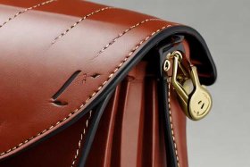 蔻驰包真假、蔻驰包真假对比