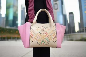 流行什么款式的包包（流行什么款式的包包好看）