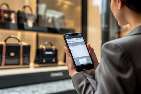 如何查香奈儿包价格；如何查询香奈儿包包价格