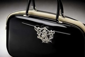 冠驰女包（冠驰女包正品图片）