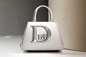 女款包包品牌排行榜前十迪奥logo，女包品牌推荐迪奥新款