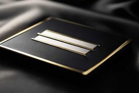 美国奢侈品牌三条杠，美国奢侈品牌三条杠标志