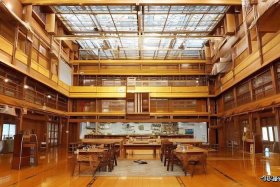 荷兰当地品牌包；荷兰当地品牌包包有哪些