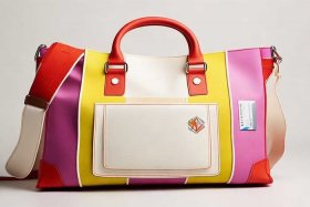 女士帆布包包图片大全新款；女士帆布包包图片大全新款价格