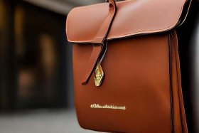 男士单肩包斜挎包男真牛皮金利来 - 金利来男士真皮手包