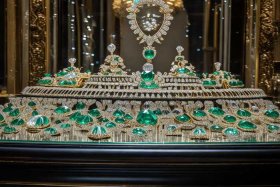 全球十大奢侈品牌珠宝排名（全球十大奢侈品牌珠宝排名榜）