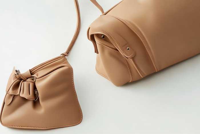 女士手机斜挎包40-50岁；女士手机斜挎包40-50岁可以用吗