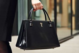 千元女包什么牌子的好；千元女包什么牌子的好看又实惠