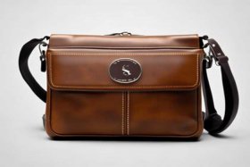 男款单肩斜挎包牌子 男款单肩斜挎包牌子推荐