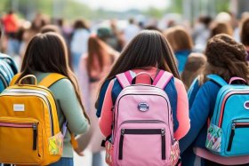 女生包包品牌推荐学生（女生包包品牌推荐学生款）