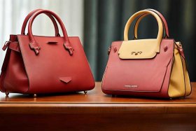 入门轻奢包买蔻驰还是mk，买蔻驰还是mk好点