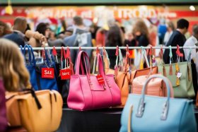 女士包包特价促销（女士包包特价促销活动）