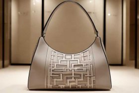 和蔻驰差不多的包包牌子，和蔻驰差不多的包包牌子叫什么