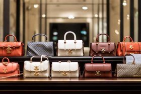 奢侈品包二手保值（奢侈品包二手保值吗）