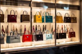 三亚免税店有包包卖吗 三亚免税店有包包卖吗多少钱