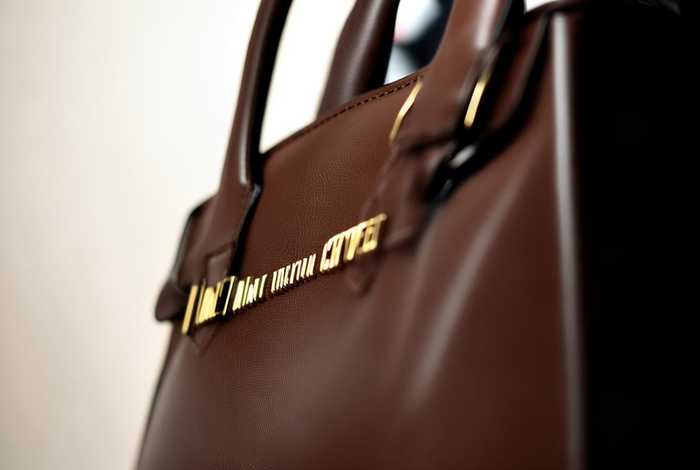 名牌包包logo图片（名牌包包标志logo图片）