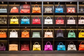 女士包包品牌国内前十名有哪些、女士包包品牌国内前十名有哪些牌子