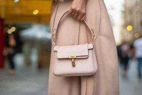 女士手提小布包包（女士布的小手提包）