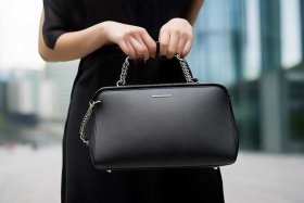 女适合什么品牌包 女适合什么品牌包包好看