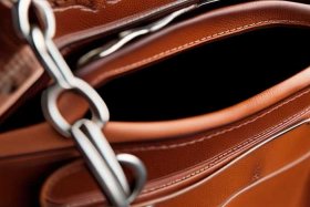 国内哪个包包质量好；国内哪个包包质量好一点