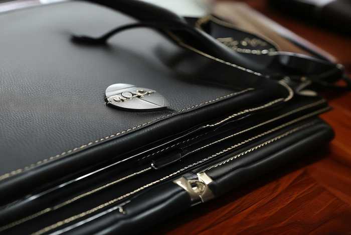 男士商务包品牌推荐图片 - 男士商务包品牌推荐图片及价格