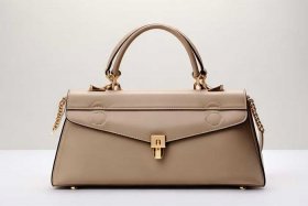 价格在1000左右的包包品牌推荐 价格在1000左右的包包品牌推荐知乎