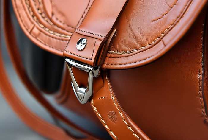 女式单肩斜挎包的做法;女式单肩斜挎小包 女式单肩斜挎包的做法;女式单肩斜挎小包