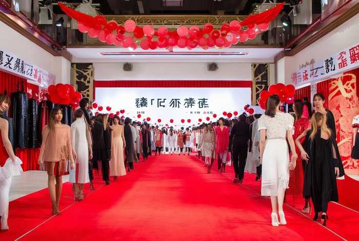 品牌女装，品牌女装国庆节活动方案