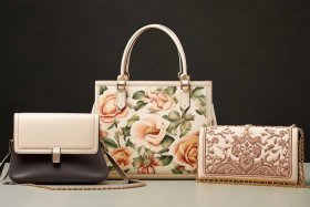 蔻驰最火的三款包茉莉系列（蔻驰最火的三款包茉莉系列是什么）