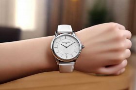 浪琴手表官网旗舰店多少钱（浪琴手表官网旗舰店多少钱女士）