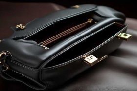 入门级奢侈品包包，入门级奢侈品包包有哪些