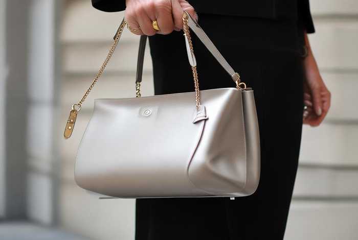 女人包包40-50岁上档次的洋气;40到50岁女人包包品牌 女人包包40-50岁上档次的洋气;40到50岁女人包包品牌