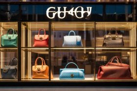 酷奇的包包gucci官方旗舰店（酷奇的包包gucci官方旗舰店是什么）